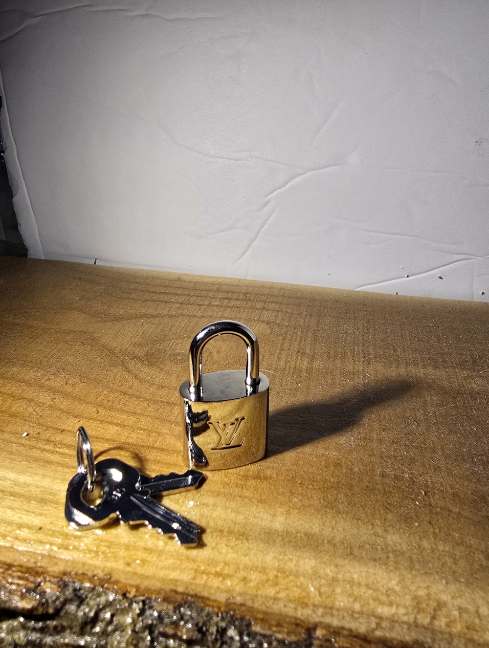 LV Style Silver Lock & Keys Set #315  – New Condition